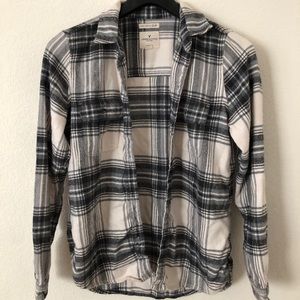 Soft Flannel American Eagle Size M